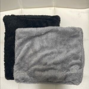 🥰🥰🥰3 for 12$🥰🥰🥰Cozy Fleece Hand/Neck Warmer Bundle - Black and Gray